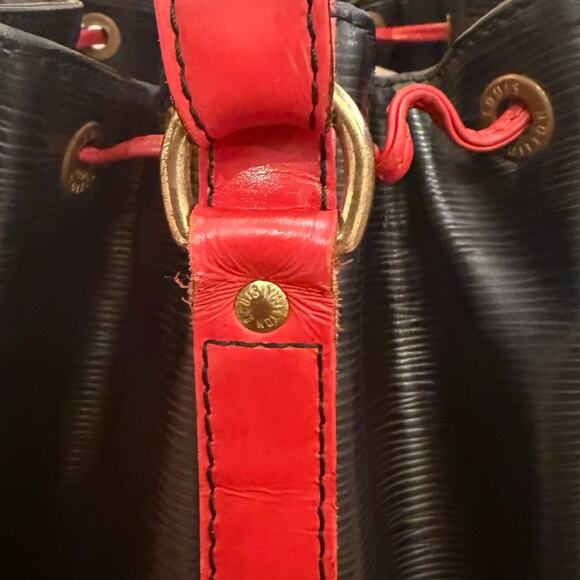 Vintage Louis Vuitton Black/Red Epi Noé Bucket Bag W/COA - Picture 12 of 16